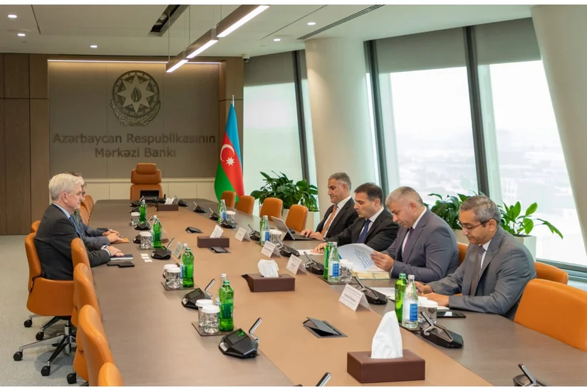 CBA and Citigroup discuss foreign exchange reserve management