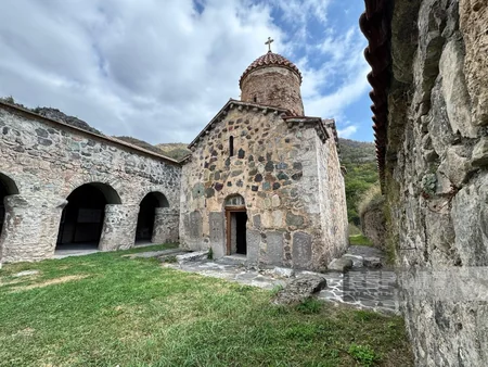Members of Albanian-Udi Christian community visit Khudavang monastery complex