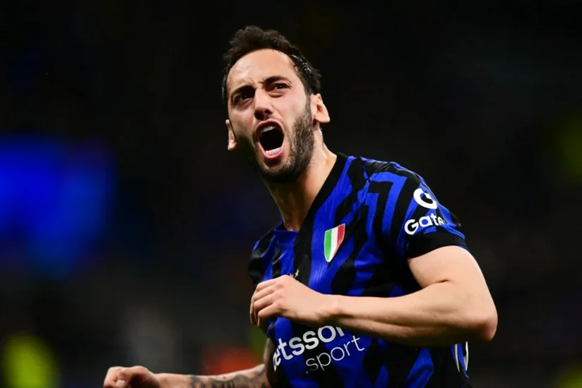 Yuventus İnterin futbolçusu Hakan Çalhanoğlu ilə maraqlanır