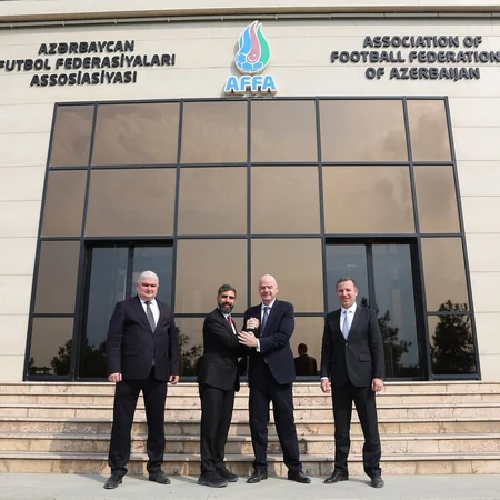 FIFA prezidenti Canni İnfantino Bakıda Azərbaycanın U-15 millisi ilə görüşməsi barədə paylaşım edib