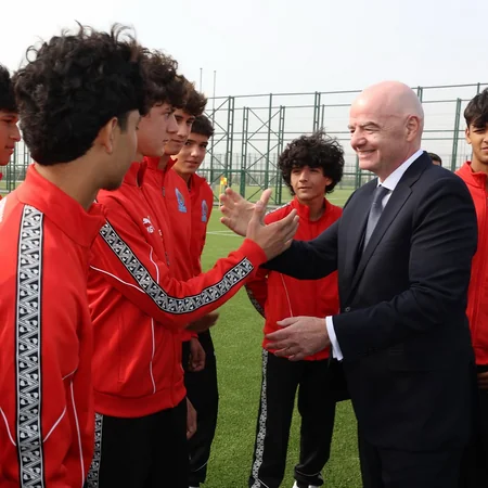 FIFA prezidenti Canni İnfantino Bakıda Azərbaycanın U-15 millisi ilə görüşməsi barədə paylaşım edib
