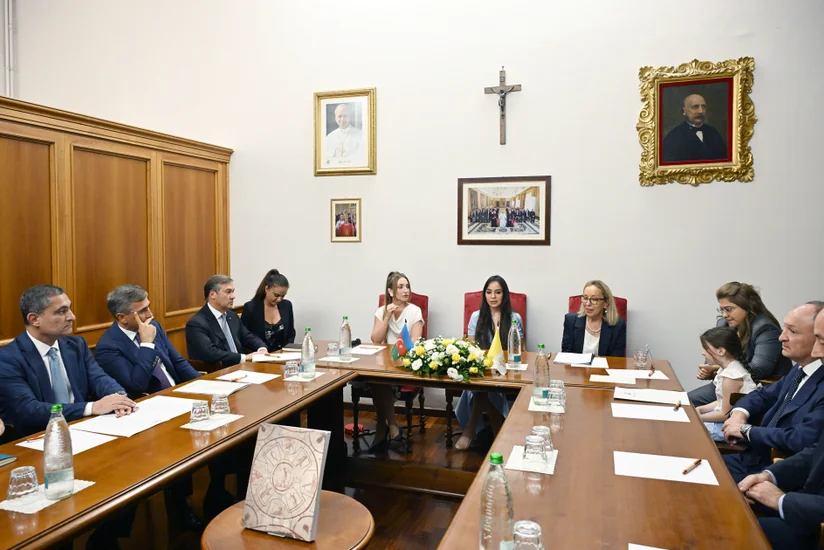 Romada Leyla Əliyeva ilə Müqəddəs Arxeologiya üzrə Pontifik Komissiyanın katibinin görüşü olub