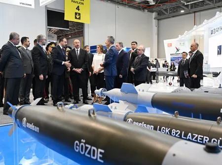 Президент Ильхам Алиев ознакомился с выставками ADEX 2026 и Securex Caspian - ОБНОВЛЕНО