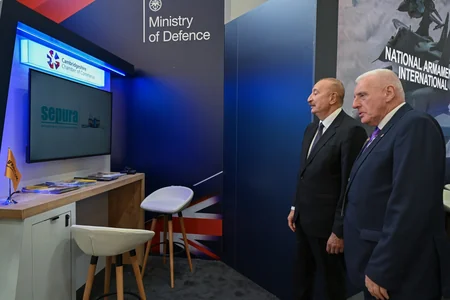Президент Ильхам Алиев ознакомился с выставками ADEX 2026 и Securex Caspian - ОБНОВЛЕНО