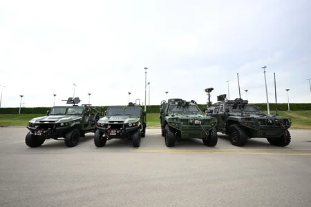 Президент Ильхам Алиев ознакомился с выставками ADEX 2026 и Securex Caspian - ОБНОВЛЕНО