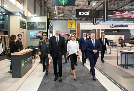 Президент Ильхам Алиев ознакомился с выставками ADEX 2026 и Securex Caspian - ОБНОВЛЕНО