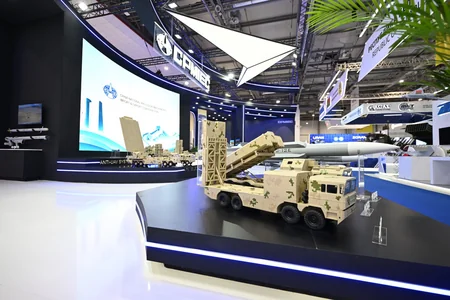 Президент Ильхам Алиев ознакомился с выставками ADEX 2026 и Securex Caspian - ОБНОВЛЕНО