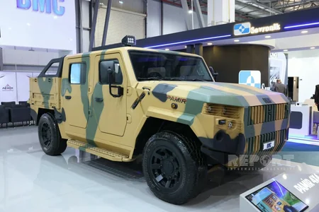 ADEX 2026da Türkiyə istehsalı olan PAMİR 4x4 hərbi nəqliyyat vasitəsi ilk dəfə nümayiş olunub