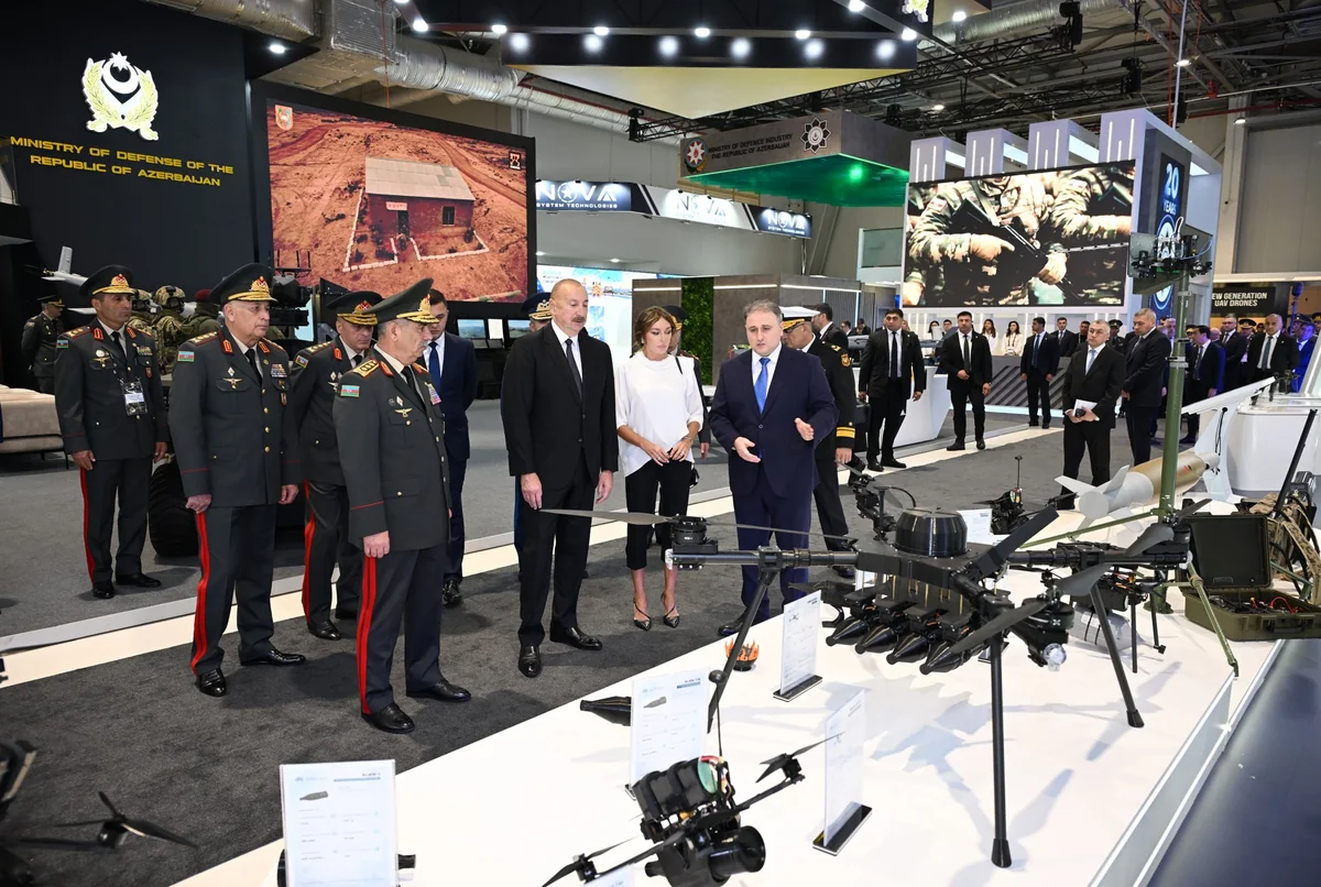 Президент Ильхам Алиев ознакомился с выставками ADEX 2026 и Securex Caspian - ОБНОВЛЕНО