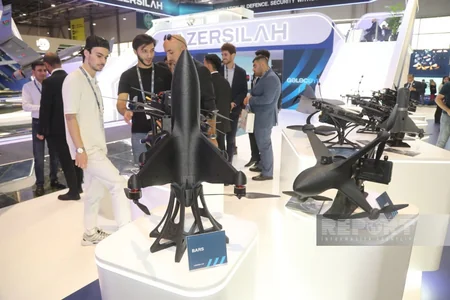 Азербайджан представил на ADEX-2026 новый дрон-перехватчик