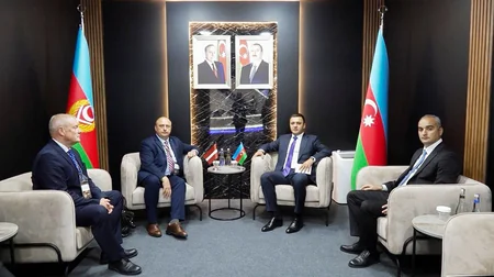Aqil Qurbanov  ADEX-2026 sərgisində bir sıra görüşlər keçirib