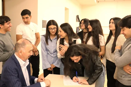 Xankəndidə mina təhlükəsinə dair yekun maarifləndirmə təlimləri keçirilib