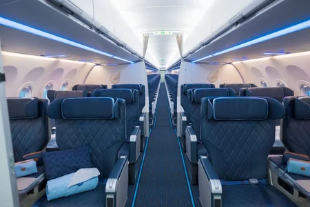 Azerbaijan Airlines expands its fleet with another new-generation Airbus A321neo