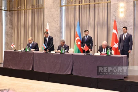 Şuşada Azərbaycan, Türkiyə və Gürcüstan müdafiə nazirlərinin üçtərəfli görüşü keçirilib