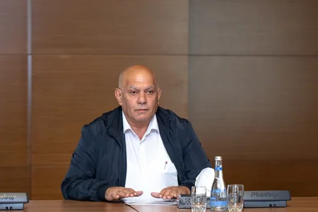Anar Quliyev Ağdaşda vətəndaşları qəbul edib