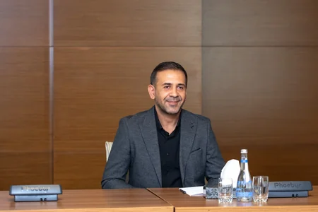 Anar Quliyev Ağdaşda vətəndaşları qəbul edib