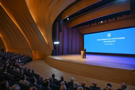 YAP-ın VIII Qurultayı keçirilib, İlham Əliyev çıxış edib - YENİLƏNİB-2
