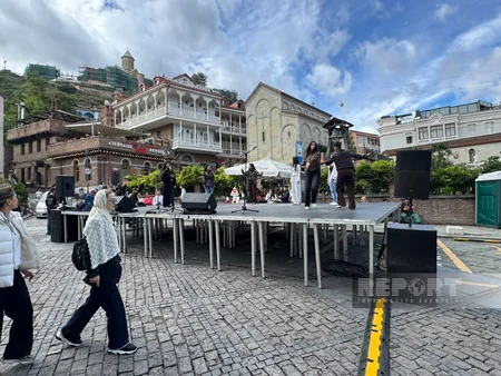 Azərbaycanın milli adət-ənənələri və mətbəxi Tbilisoba festivalında təqdim olunub