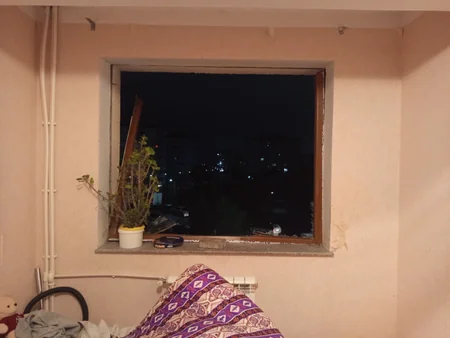 Şəfəq qəsəbəsində binada partlayış olub, bir nəfər yaralanıb