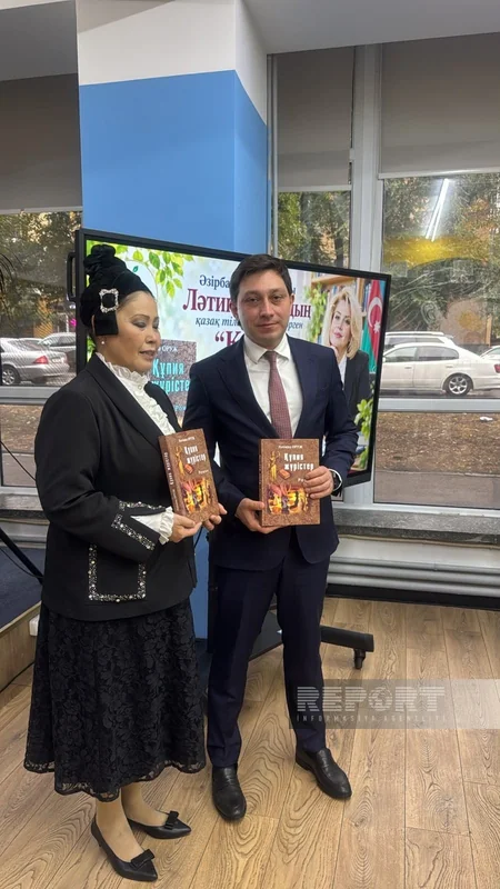 Almatıda azərbaycanlı yazıçı Lətifə Orucun romanı qazax dilində təqdim edilib