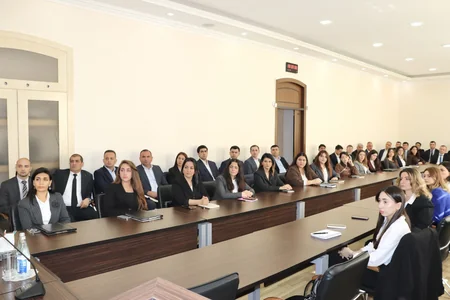 Ədliyyə Akademiyasında vəkilliyə namizədlərin icbari təlimi başlayıb