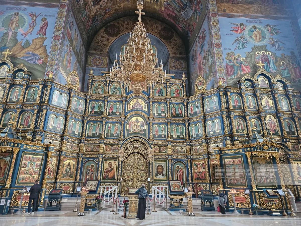Foreign journalists visit Uspensky Cathedral in Astana