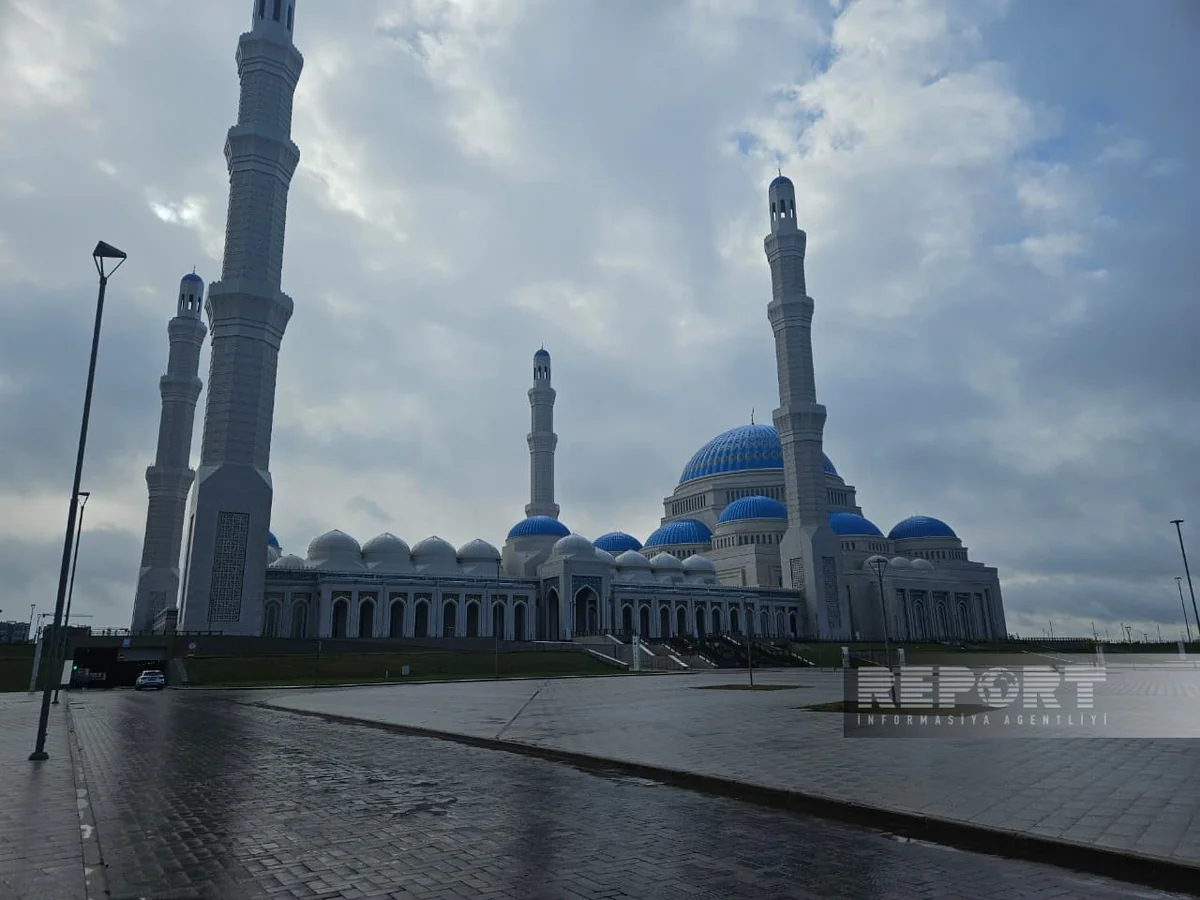 Xarici media nümayəndələri Astanadakı Nur-Sultan məscidini ziyarət ediblər