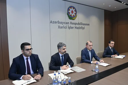 Ceyhun Bayramovla Qiorqi Zakaraşvilinin görüşündə Orta Dəhlizin əhəmiyyəti qabardılıb