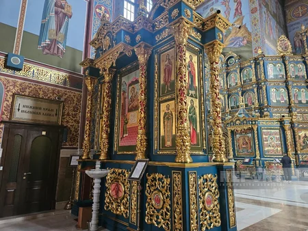 Foreign journalists visit Uspensky Cathedral in Astana