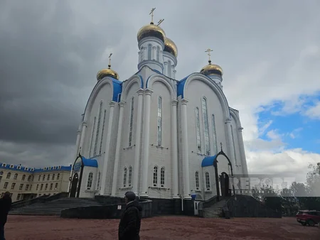 Foreign journalists visit Uspensky Cathedral in Astana