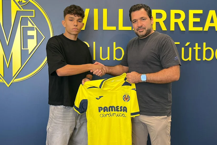 Vilyarreal futbolçusu Nizar Əl-Jmili ilə müqavilənin müddətini uzadıb