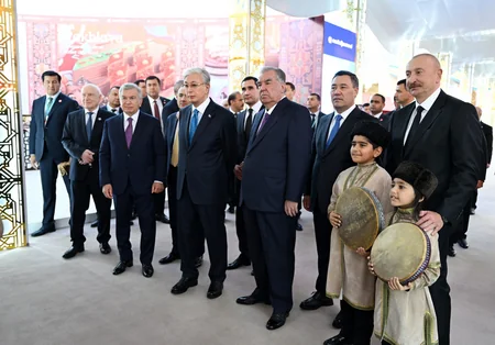 Prezident İlham Əliyev MDB Ölkələrinin Milli Kulinariya Festivalı ilə tanış olub, rəsmi qəbulda iştirak edib