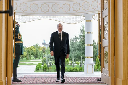 İlham Əliyev Avaza Kompleksinə gəlib