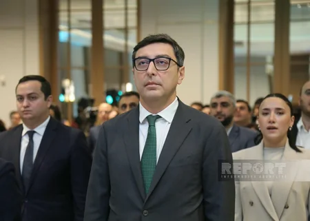Bakıda Gənc nəslin milli-mənəvi dəyərlər ruhunda tərbiyəsi mövzusunda konfrans keçirilir