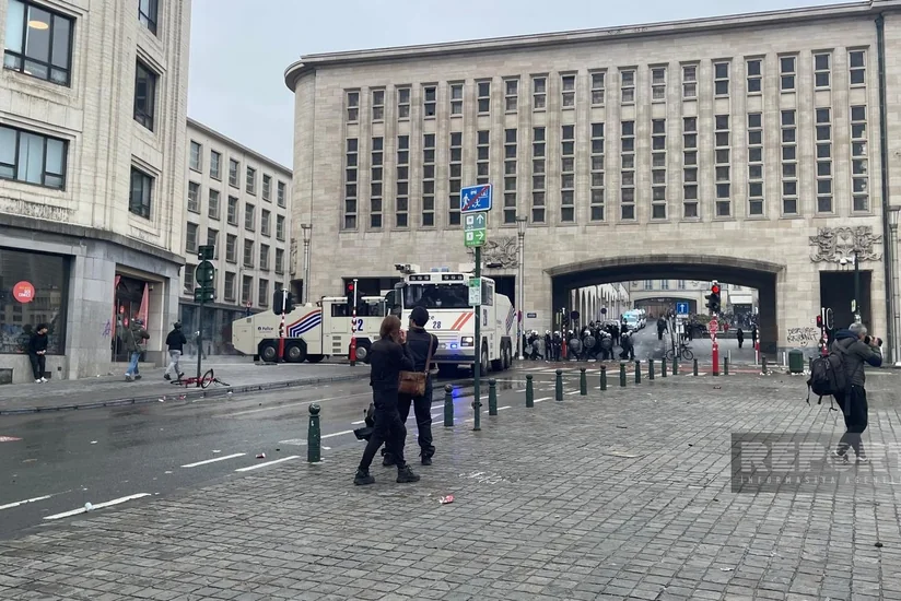 Large-scale clashes between students and police in central Brussels – captured by Report