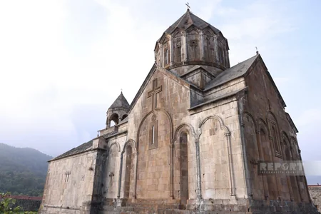 Int'l travelers visit Ganjasar Monastery in Azerbaijan's Karabakh