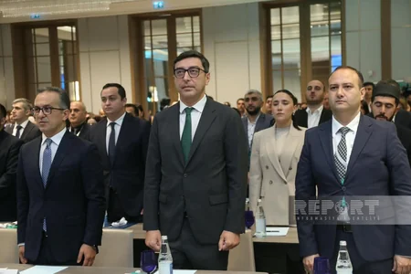 Bakıda Gənc nəslin milli-mənəvi dəyərlər ruhunda tərbiyəsi mövzusunda konfrans keçirilir