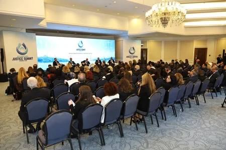 Anar Bağırov Türkiyədə Beynəlxalq Ədalət Sammitində çıxış edib