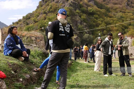 Beynəlxalq səyyahlar Kəlbəcərdəki Xudavəng monastırında olublar