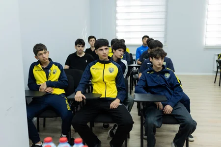 AMADA Kəpəz klubunda maarifləndirici seminar təşkil edib