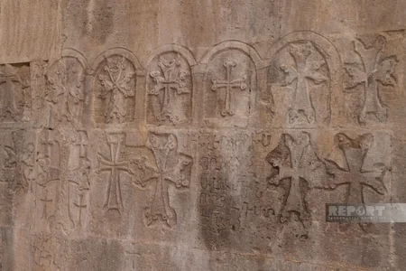 Int'l travelers visit Ganjasar Monastery in Azerbaijan's Karabakh
