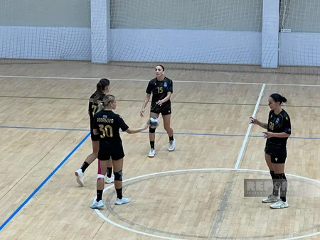 EHF Avropa Kuboku: Kür ilk oyunda APOEL-i böyük hesabla məğlub edib
