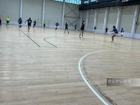 EHF Avropa Kuboku: Kür APOEL-i ikinci oyunda da məğlub edərək növbəti mərhələyə vəsiqə qazanıb