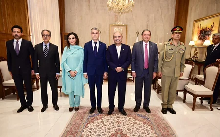 Azərbaycanın səfiri Pakistan Prezidentinə etimadnaməsini təqdim edib - YENİLƏNİB