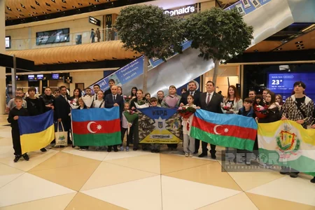 Ukraynadan daha 30 uşaq reabilitasiya üçün Azərbaycana gətirilib