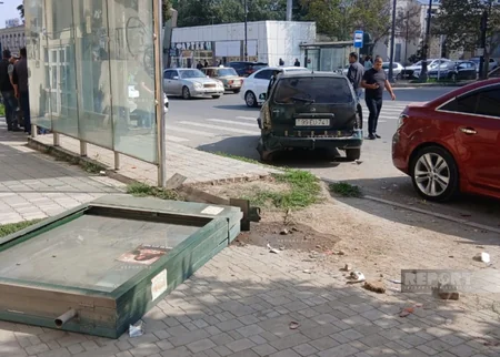 Gəncədə zəncirvari avtoqəza olub, xəsarət alanlar var