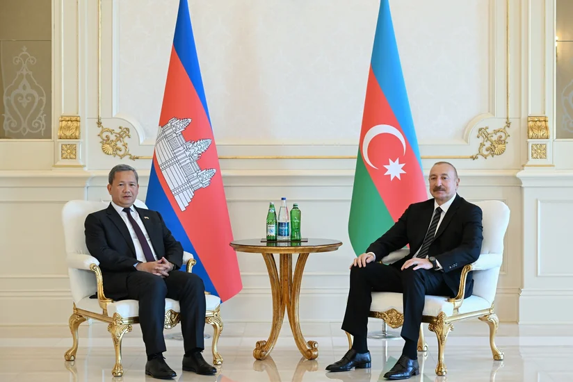 İlham Əliyevin Kambocanın Baş naziri ilə məhdud tərkibdə görüşü olub
