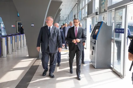Czech transport minister visits Baku Railway Station