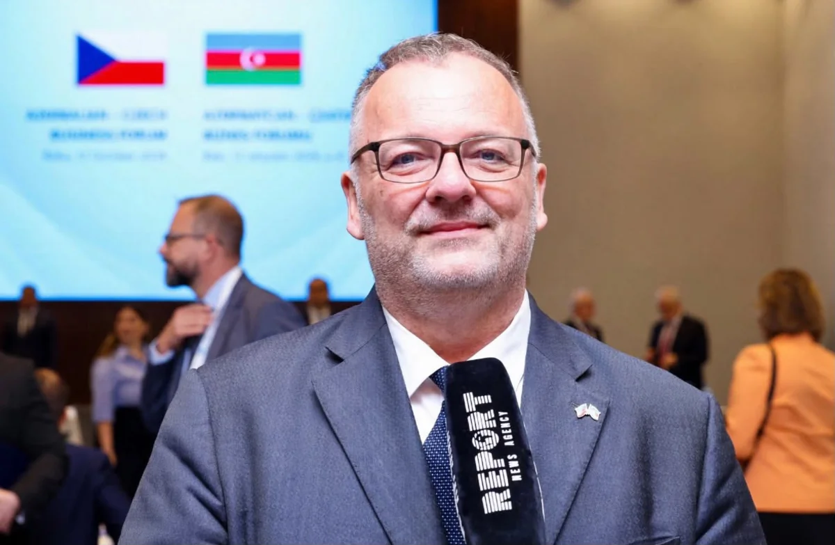 Иван Беднарик: Чехия готова обсуждать с Азербайджаном сквозные тарифы и мультимодальные перевозки  - ИНТЕРВЬЮ