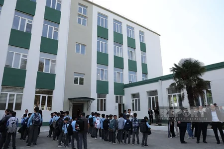 Respublika Olimpiya İdman Liseyinin təmirdən sonra açılışı olub